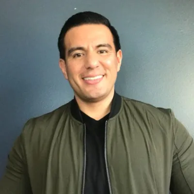 How Carlos let go of his old identity and completely transformed his mindset & his body.